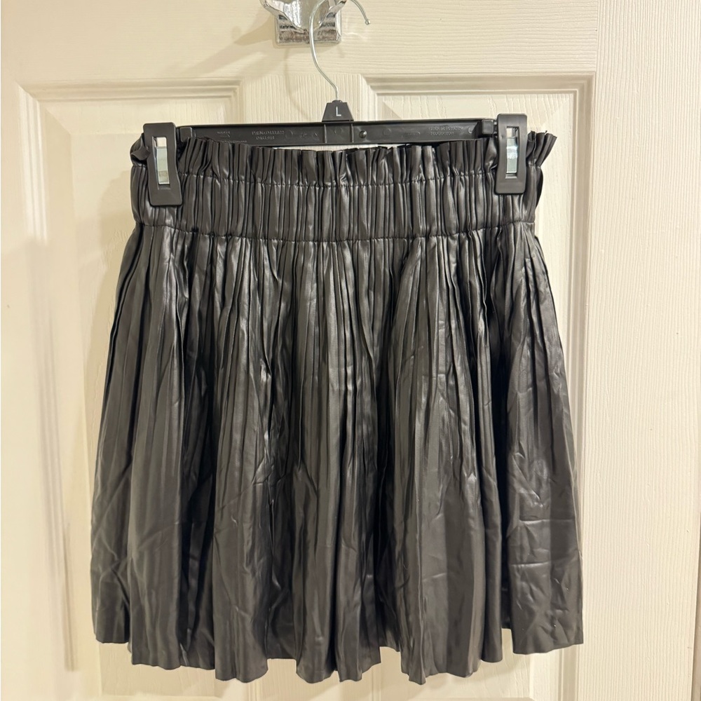 Zara Black Pleated Faux Leather Skater Skort